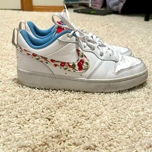 Nike shoes